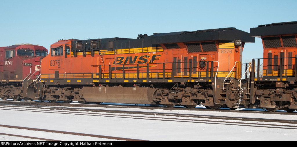 BNSF 8376